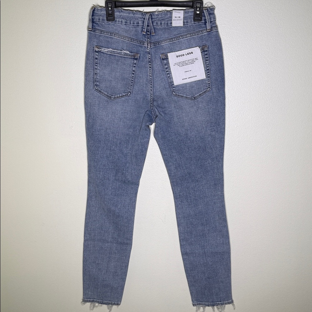 Good American Jeans - Picture 6 of 12